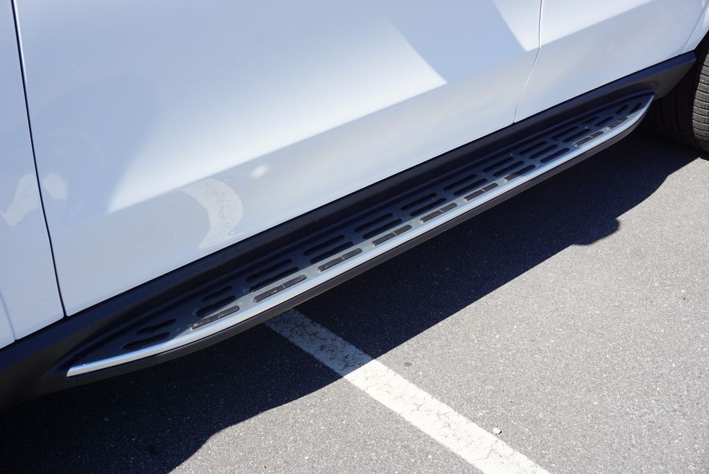 Thumbnail: 2026 Mercedes-Benz GLE - 12