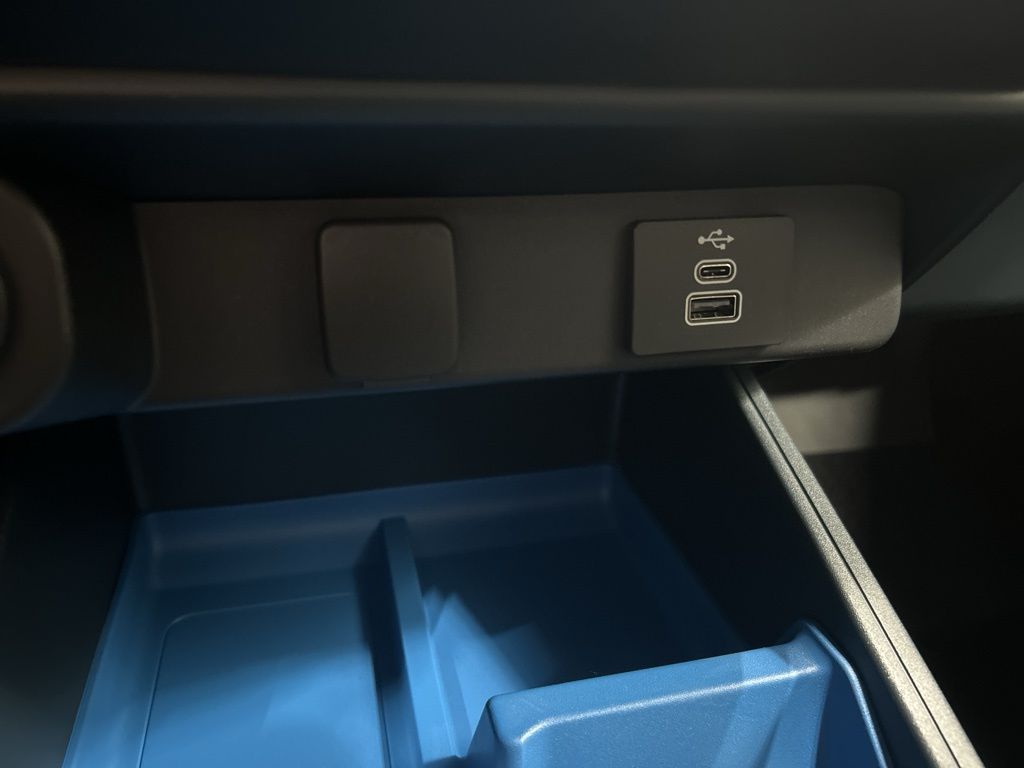 new 2025 Ford Maverick car, priced at $31,258