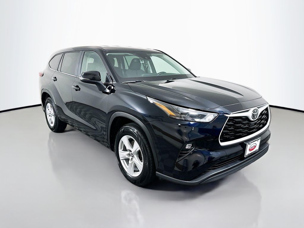 Thumbnail: 2025 Toyota Highlander - 3