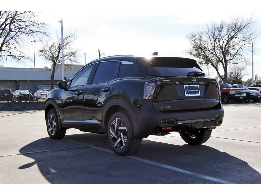 2026 Nissan Kicks SV - 2