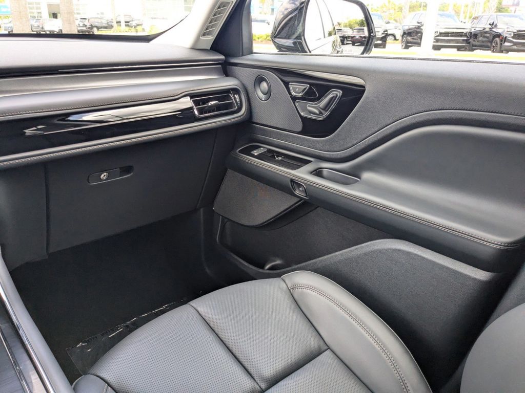 2025 Lincoln Aviator Premiere