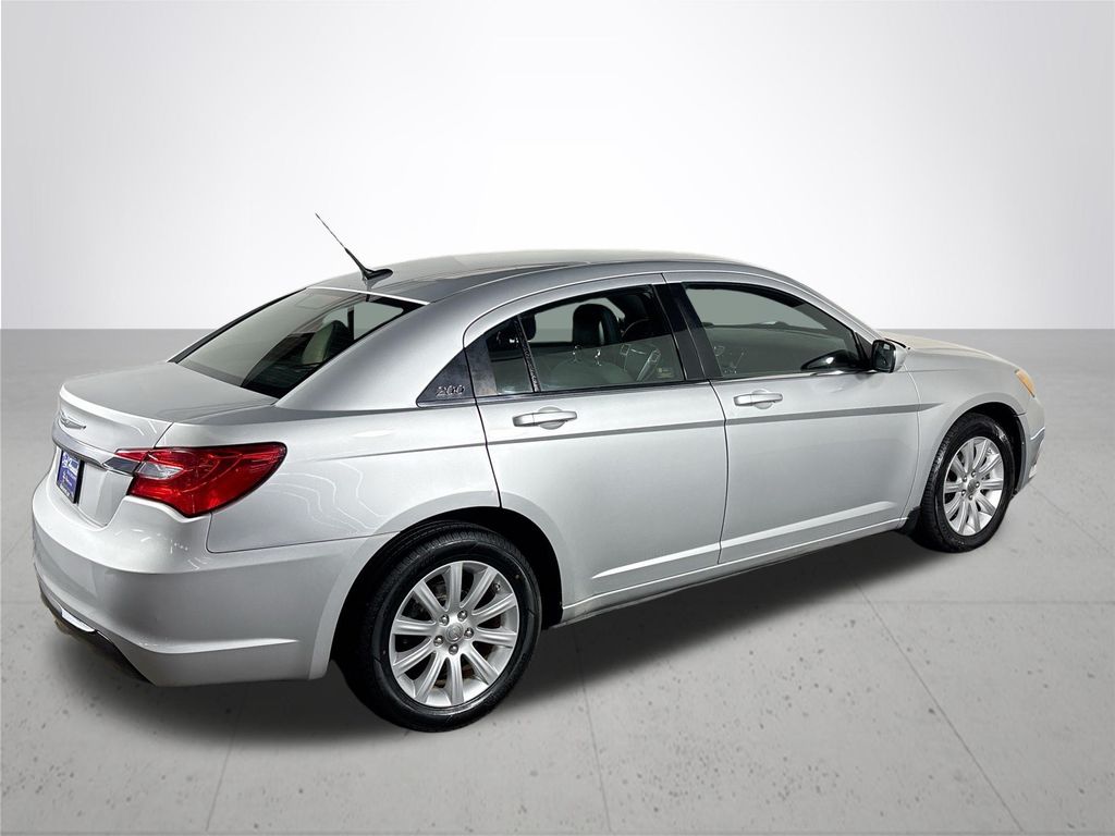2011 Chrysler 200 Touring