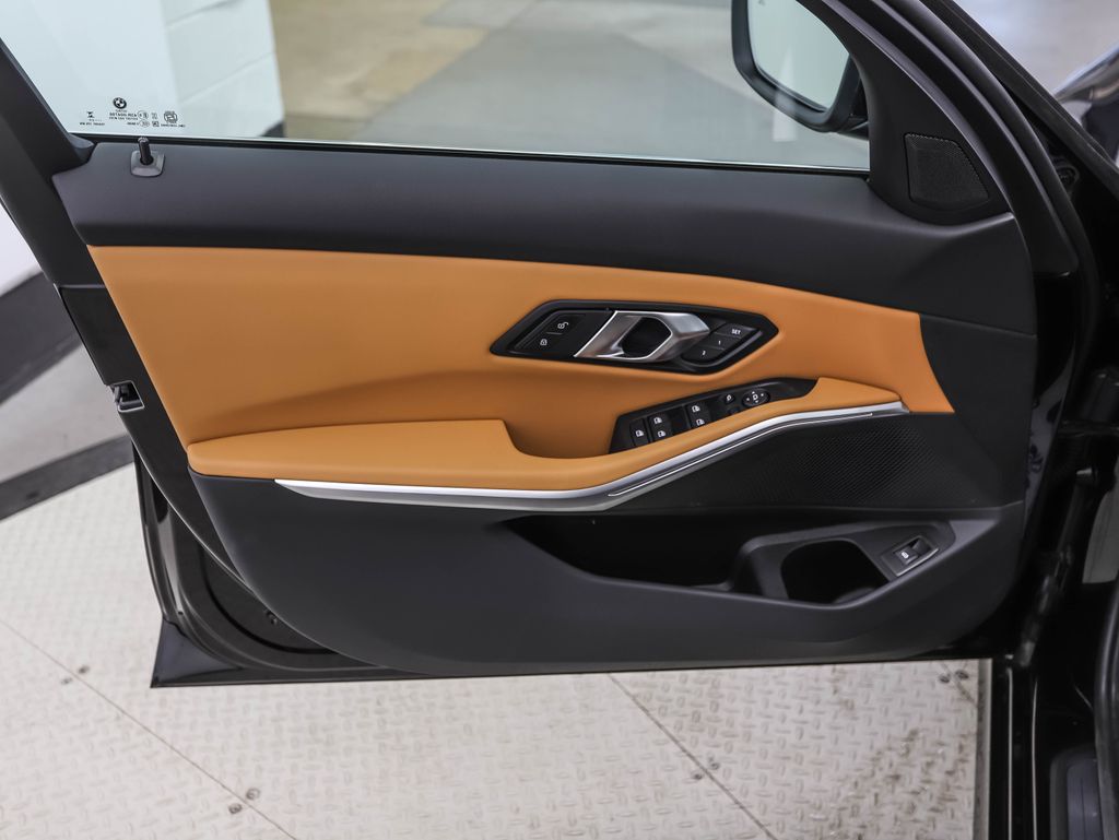 2025 BMW 3 Series 330i xDrive 9