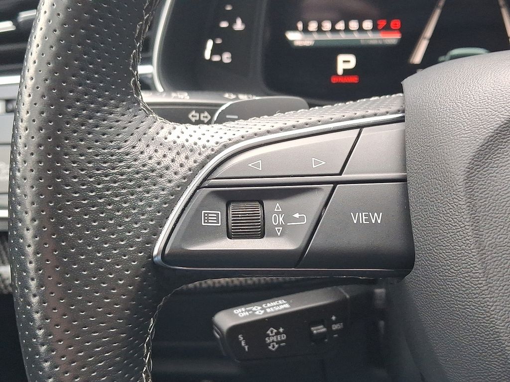 Thumbnail: 2023 Audi SQ7 - 22