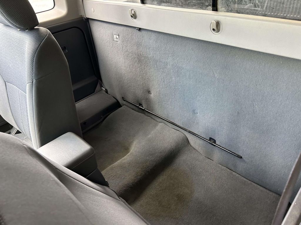 Used 2004 Nissan Frontier Truck