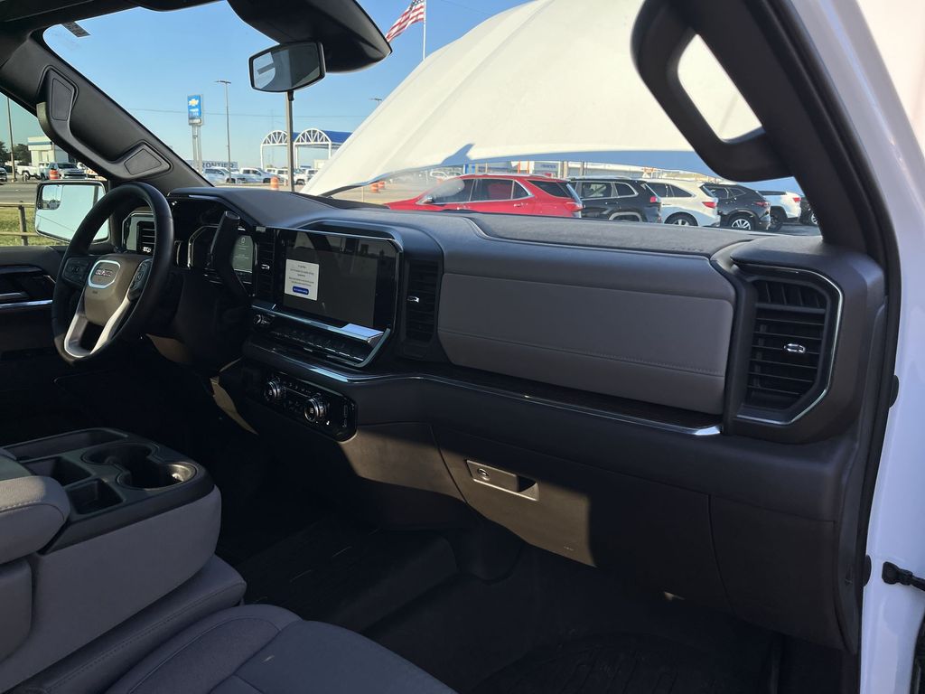 2023 GMC Sierra 1500 SLE 29