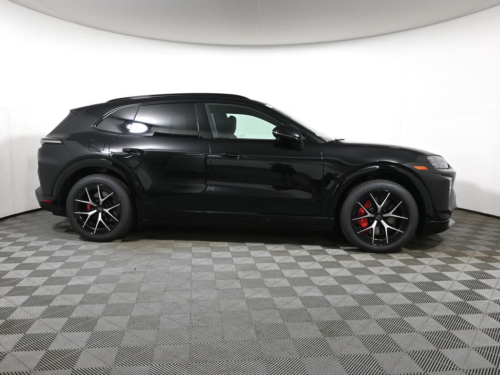 Thumbnail: 2026 Porsche Cayenne - 8