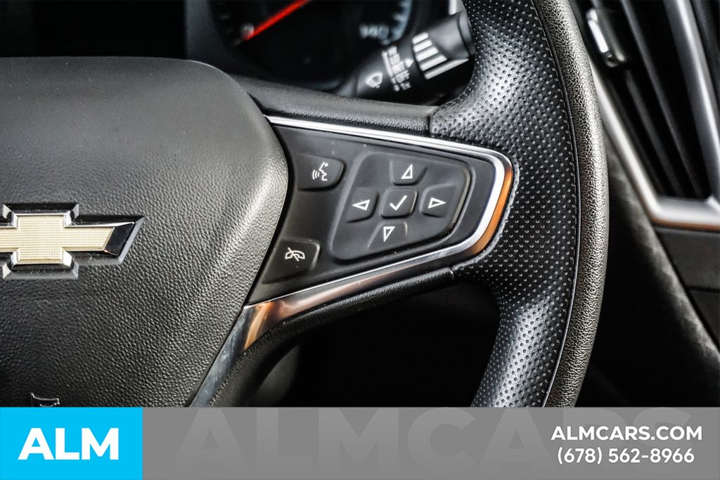 Used 2025 Red Chevrolet LT image 29