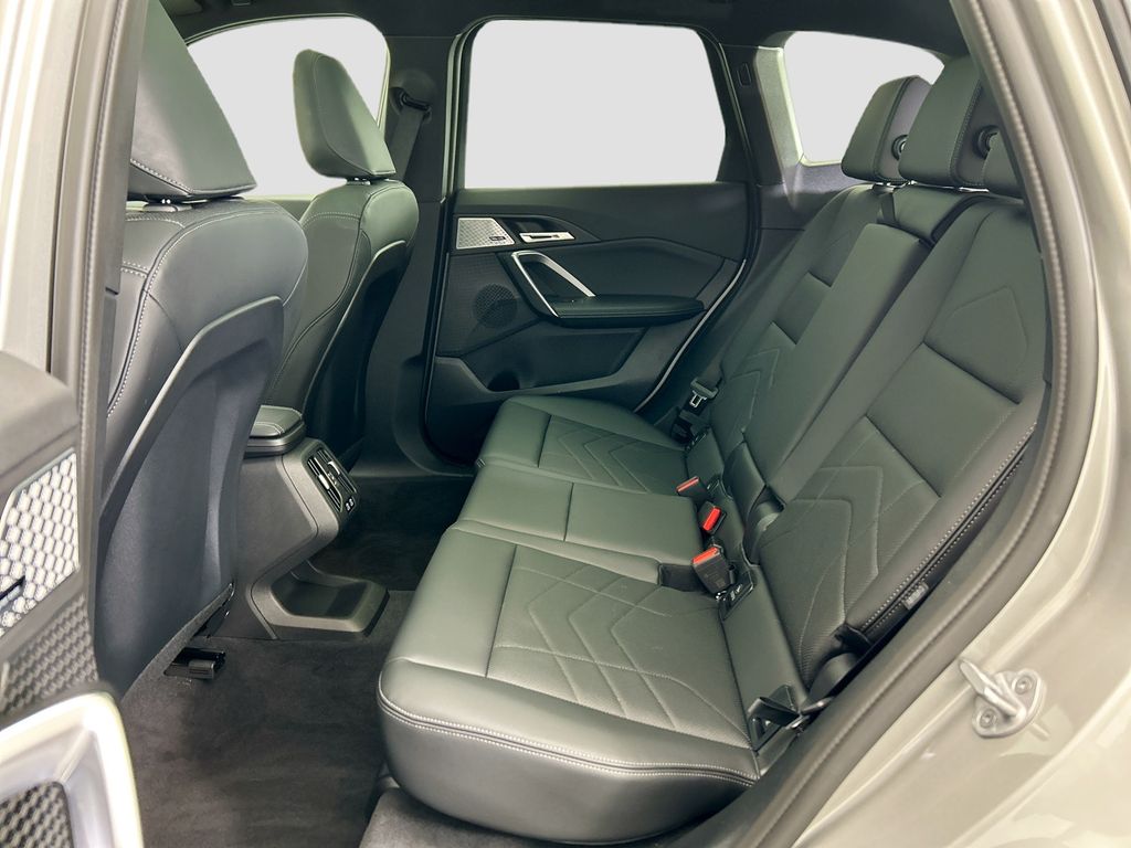 Thumbnail: 2025 BMW X1 - 19