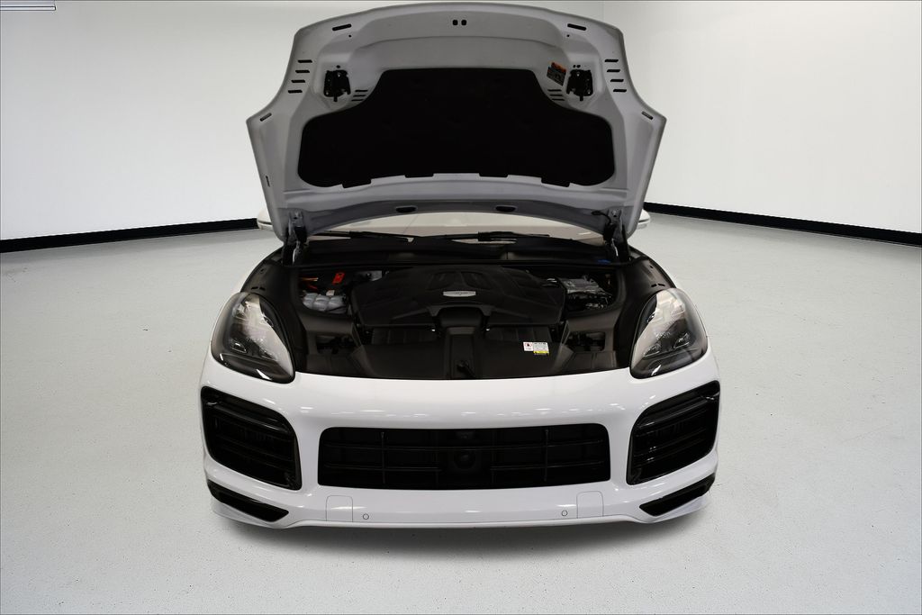 Thumbnail: 2023 Porsche Cayenne - 14