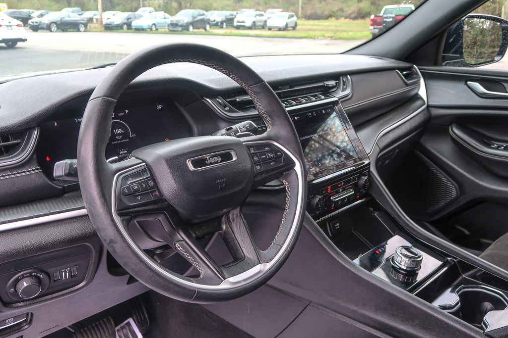 2023 Jeep Grand Cherokee L Altitude 4x2