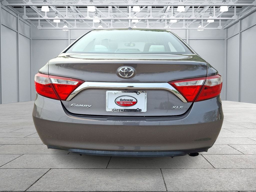 2015 Toyota Camry XLE 5