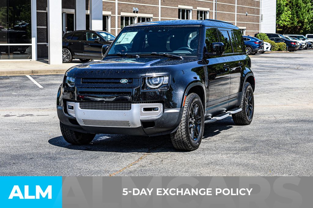 Used 2023 Black Land Rover S image 4