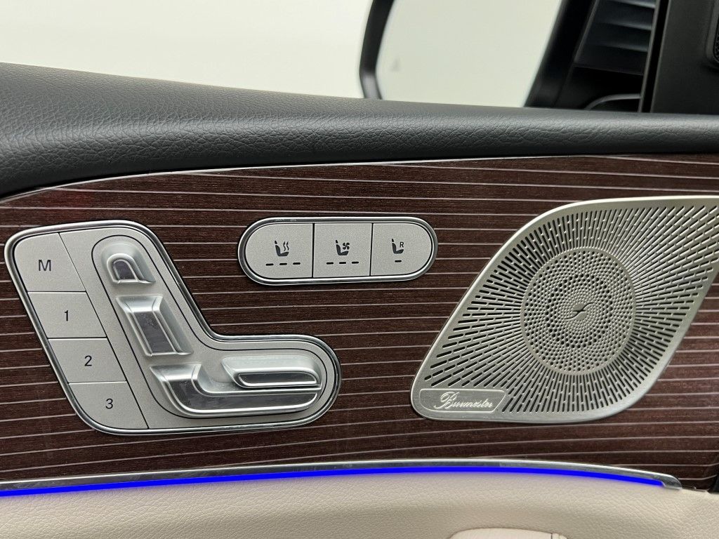 Thumbnail: 2023 Mercedes-Benz GLE - 32