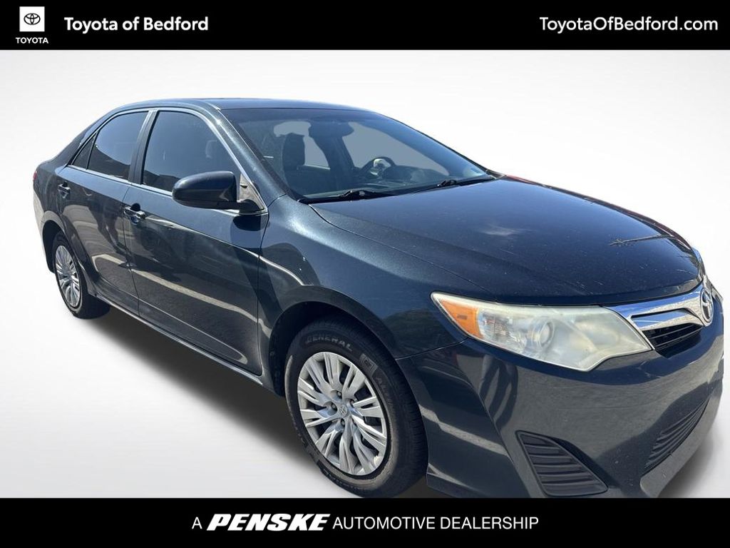 2014 Toyota Camry LE -
                  Bedford, OH