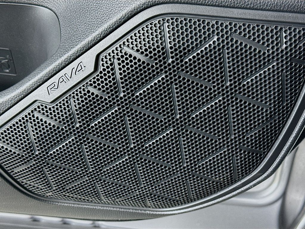 Thumbnail: 2023 Toyota RAV4 - 19