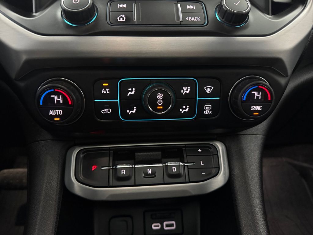 Used Car 2021 Gmc Acadia  Slt For Sale Under $30,000 In Round Rock, Texas