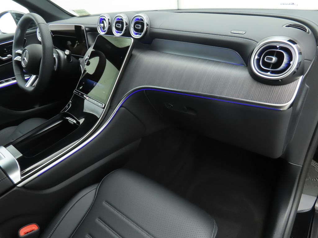 Thumbnail: 2026 Mercedes-Benz GLC - 17