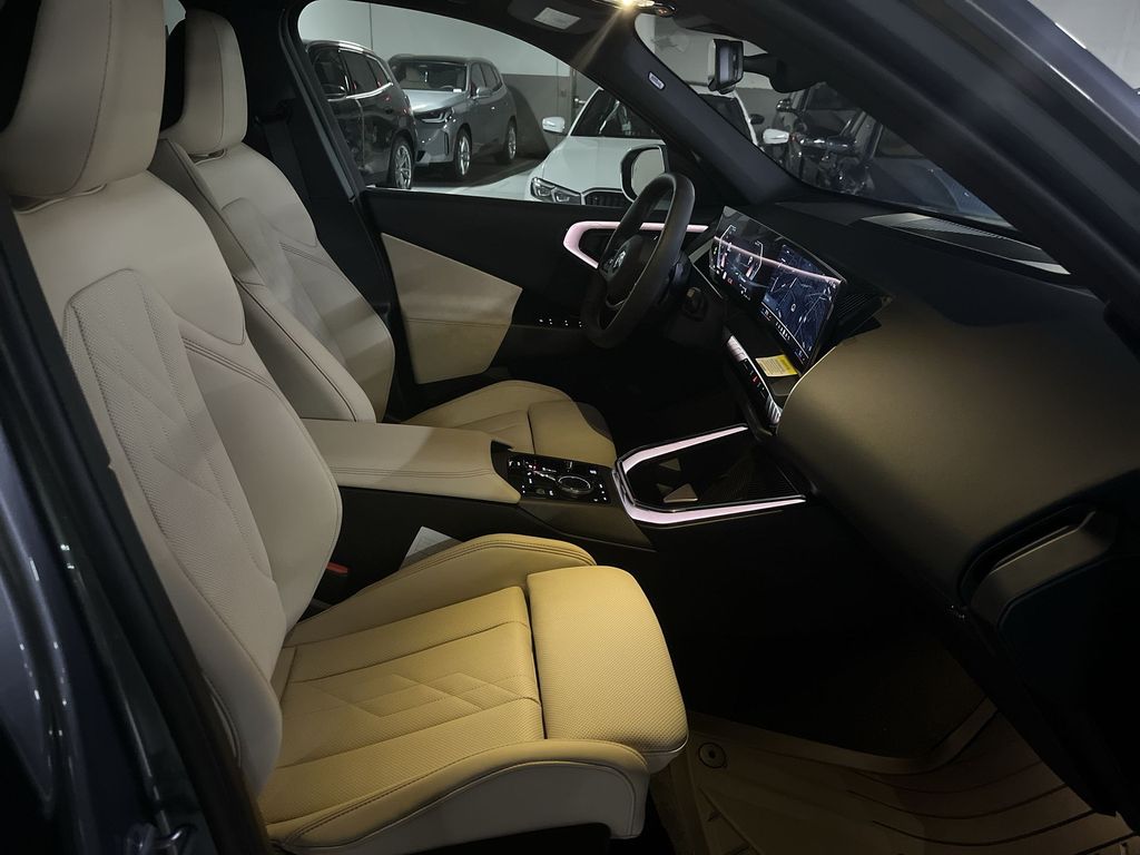 Thumbnail: 2025 BMW X3 - 25