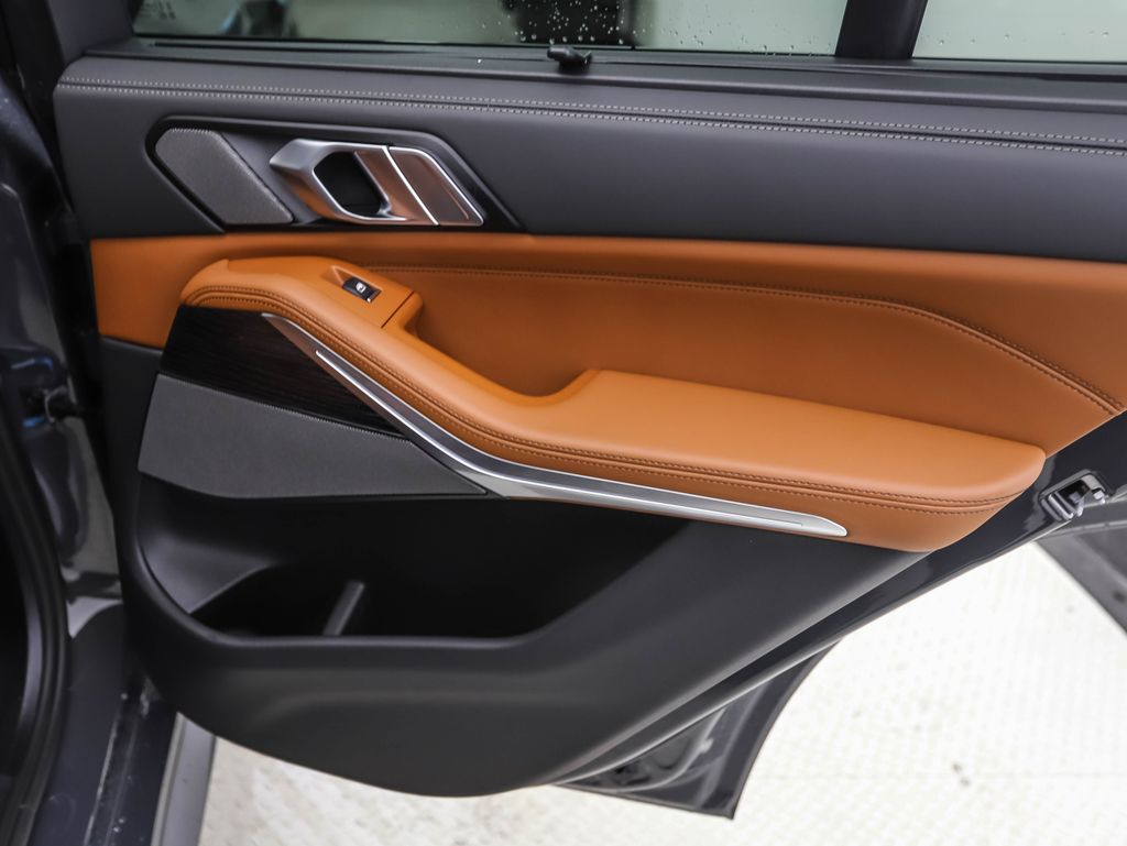 Thumbnail: 2026 BMW X5 - 25