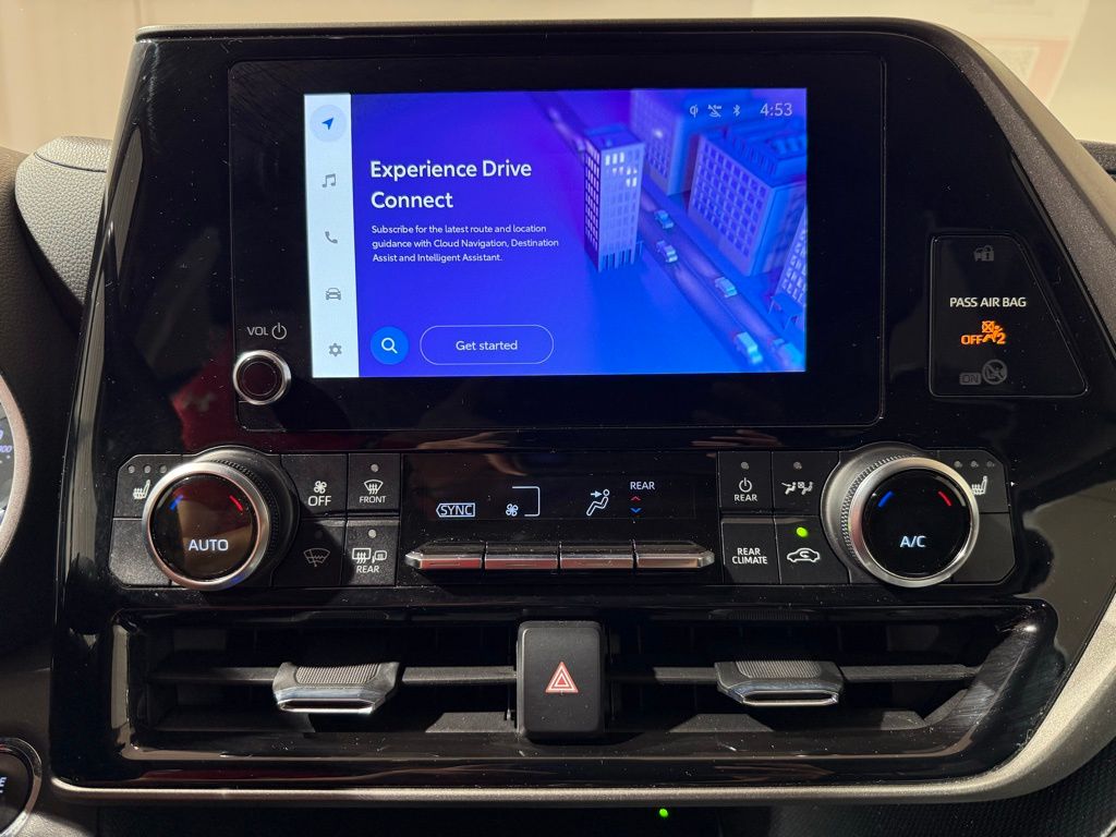 Thumbnail: 2023 Toyota Highlander - 29