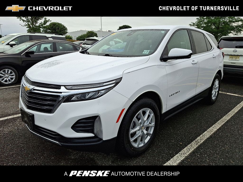 Thumbnail: 2022 Chevrolet Equinox - 1