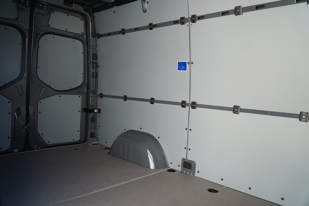 Sprinter Cargo Van 2500 w/144-Inch Wheelbase