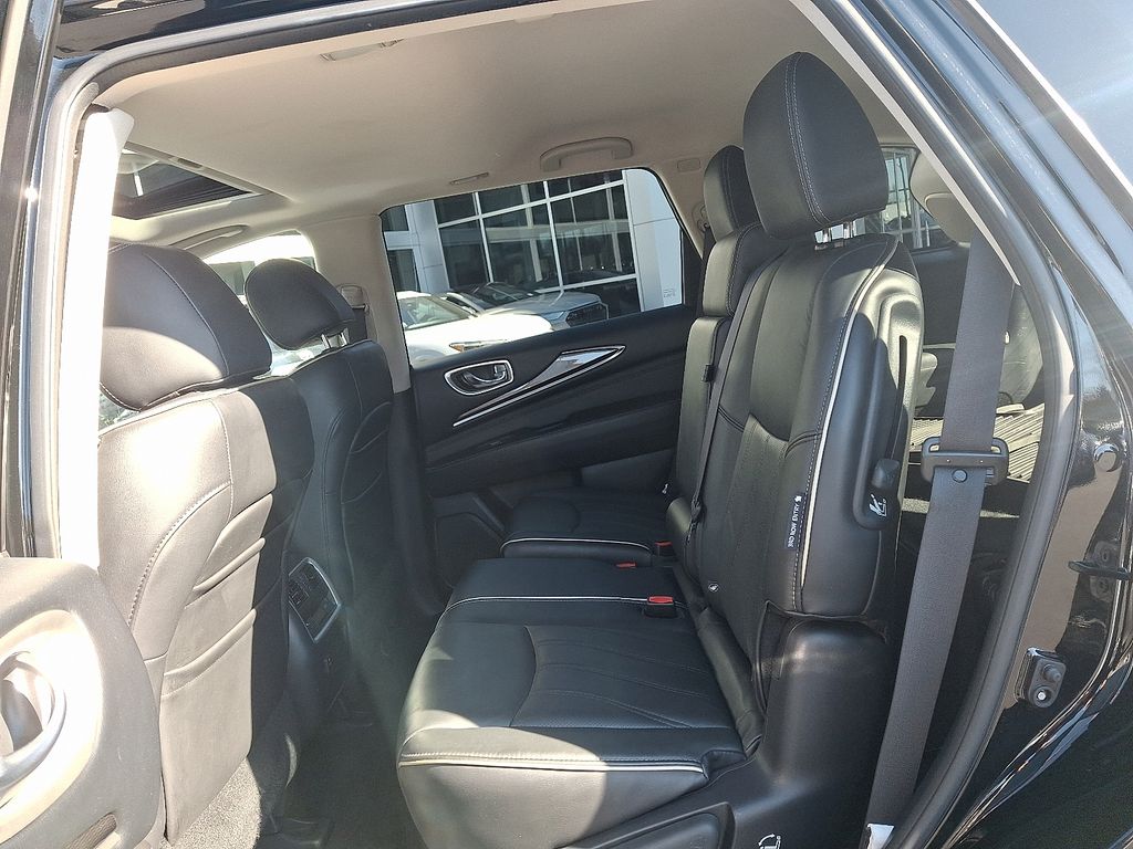 Thumbnail: 2018 INFINITI QX60 - 10