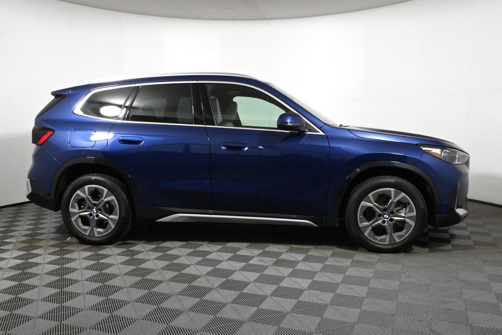 2025 BMW X1 xDrive28i 8