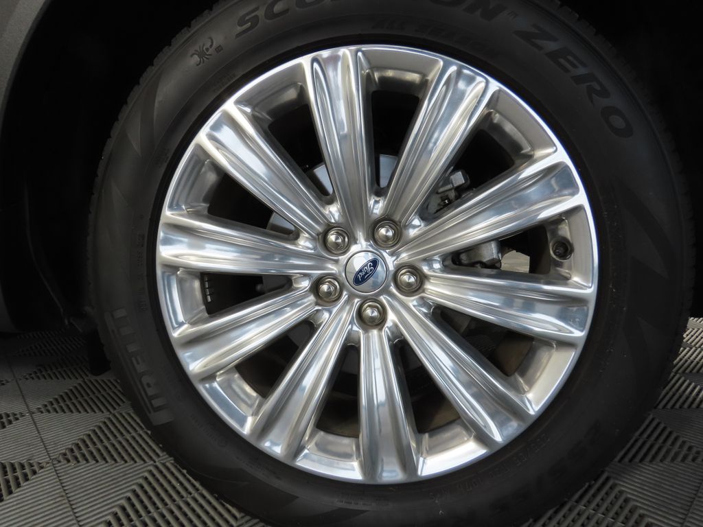 2023 Ford Explorer Limited 32