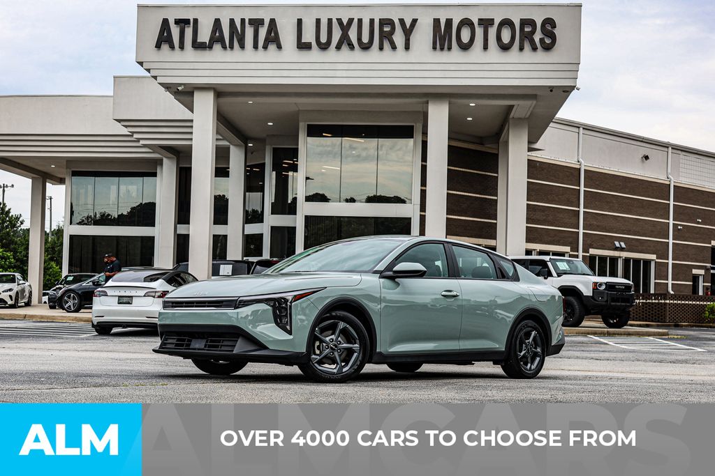 Used 2025 Gray Kia LXS image 3