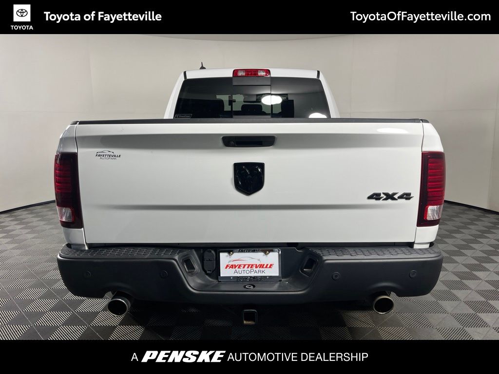 Thumbnail: 2020 RAM 1500 Classic - 8