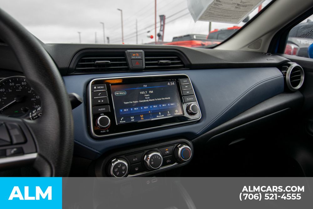 2023 Nissan Versa 1.6 SV photo 21