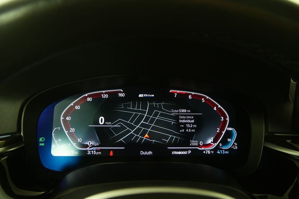 Thumbnail: 2023 BMW 5 Series - 22