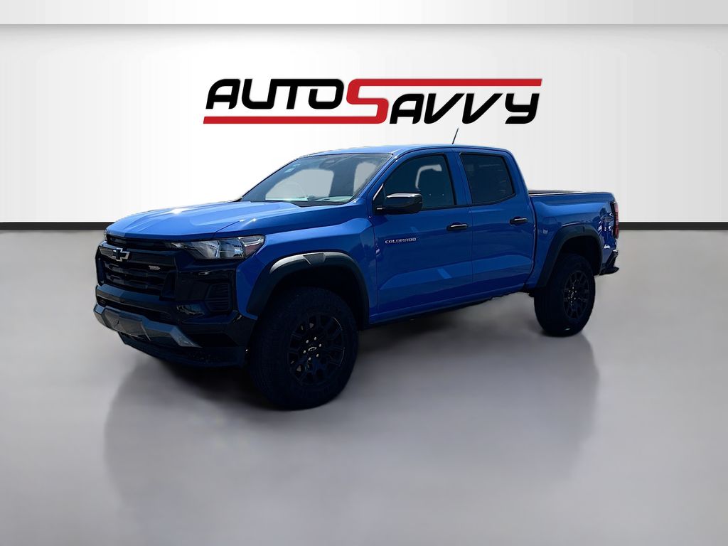 Used 2025 Blue Chevrolet Trail Boss image 3