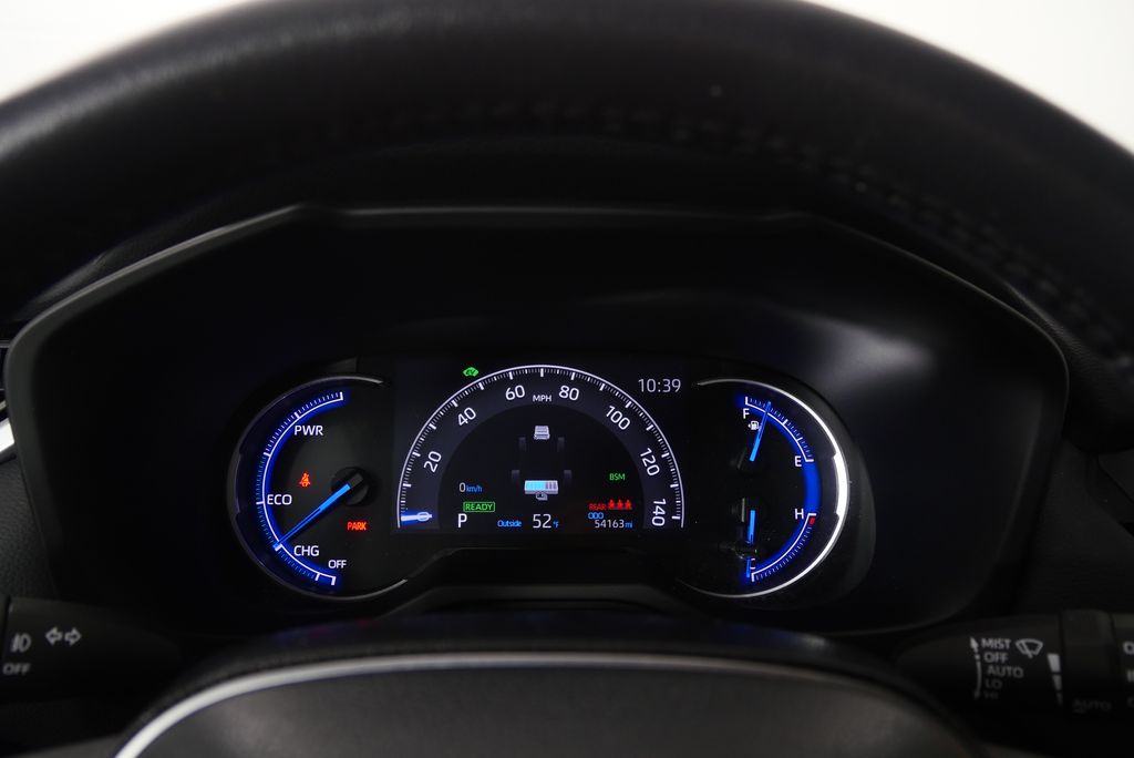 Thumbnail: 2021 Toyota RAV4 - 15