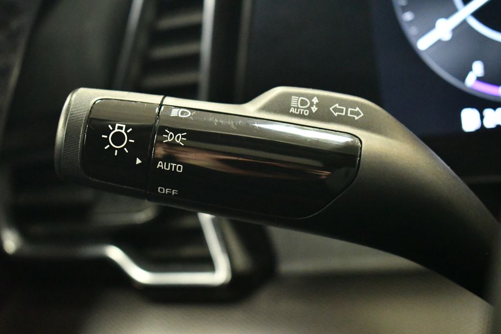 Thumbnail: 2023 Kia Sportage - 24