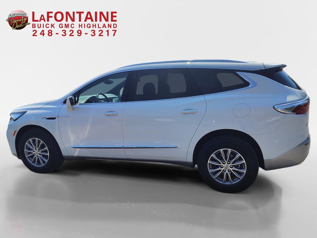 2024 Buick Enclave Essence 4