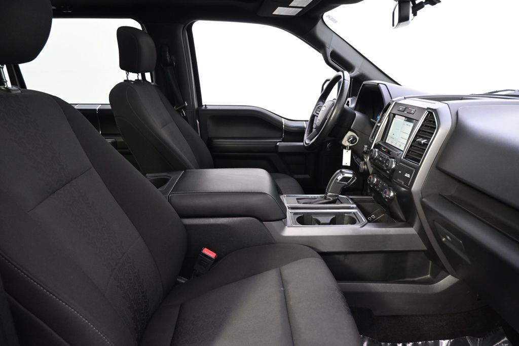 Used 2018 Silver Ford XLT image 16