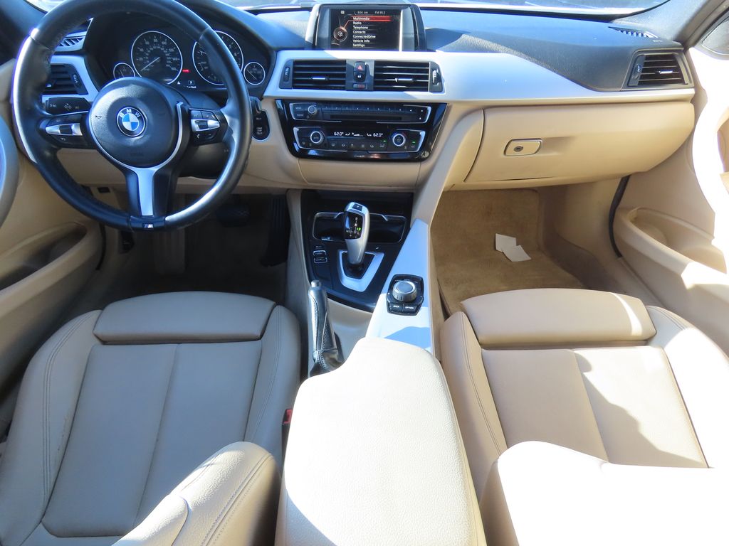 Thumbnail: 2016 BMW 3 Series - 6