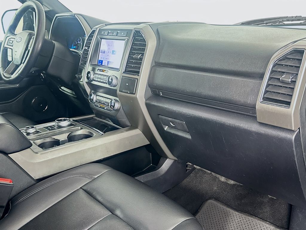 Thumbnail: 2020 Ford Expedition - 28