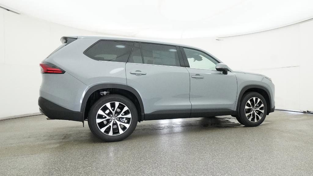 Thumbnail: 2026 Toyota Grand Highlander - 25