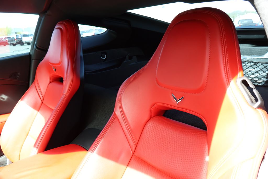 2015 Chevrolet Corvette Stingray 15