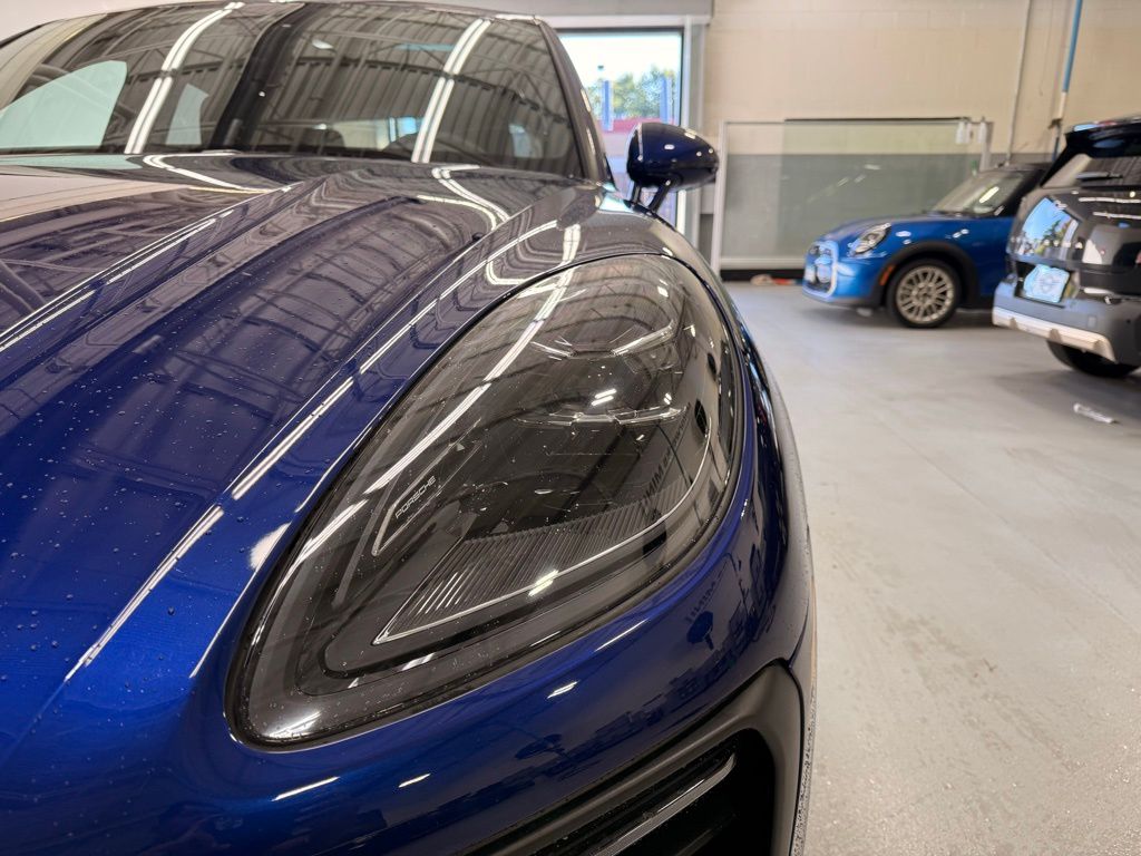 Thumbnail: 2022 Porsche Macan - 9