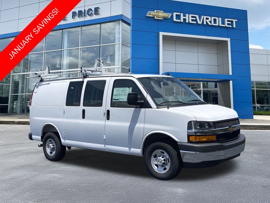 2025 Chevrolet Express Base's photo