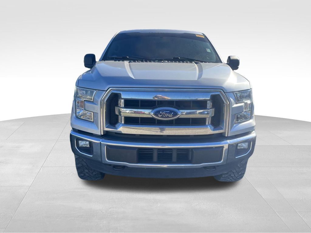 2015 Ford F-150 XLT 2