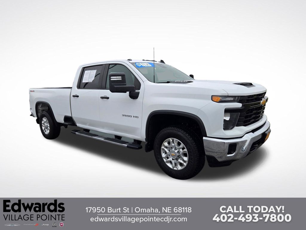 Summit White 2024 Chevrolet Silverado 3500HD Work Truck Crew Cab 4WD Pickup Truck Four-Wheel Drive Automatic