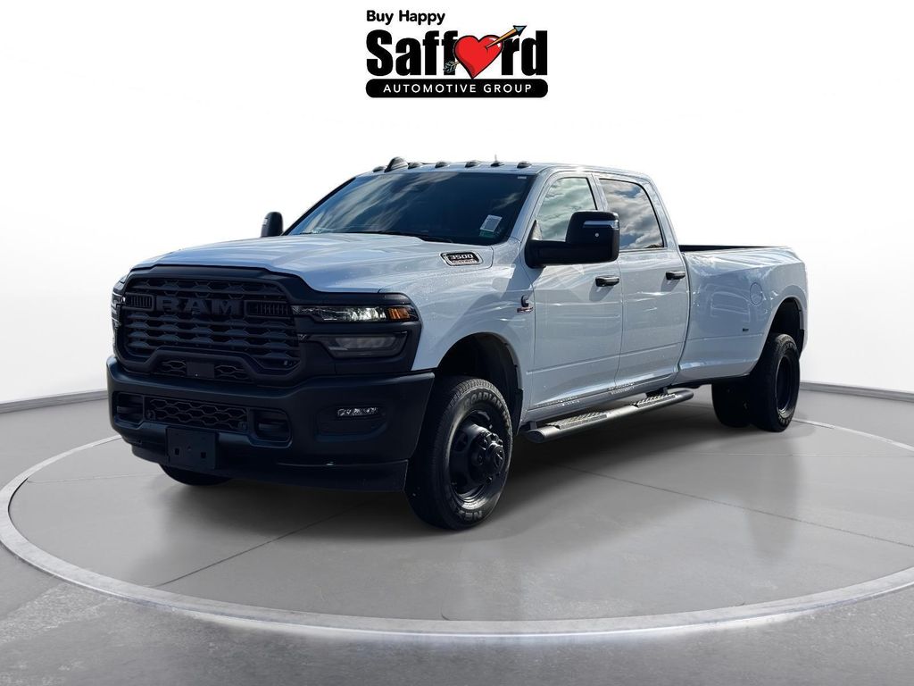 2026 RAM 3500 Tradesman Crew Cab LB DRW 4WD