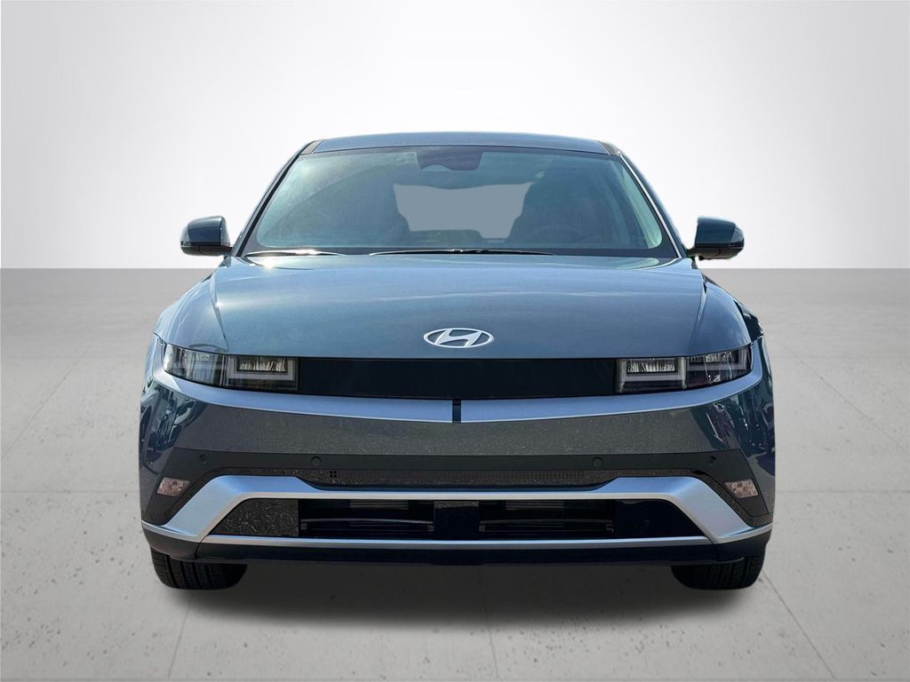 2025 Hyundai IONIQ 5 SE Standard Range