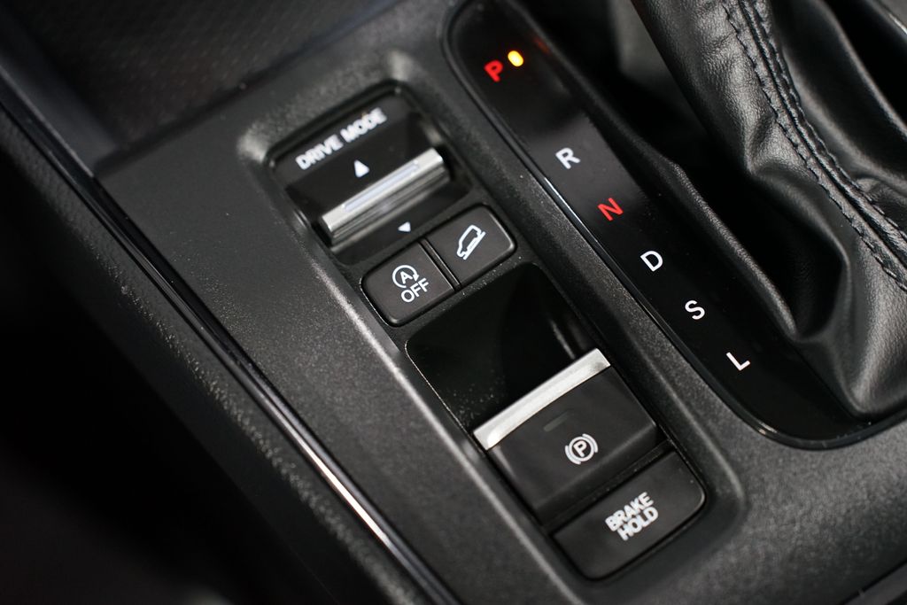 2025 Honda CR-V LX 21